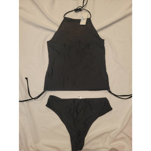 Black halter Bikini size medium - Picture 2 of 3